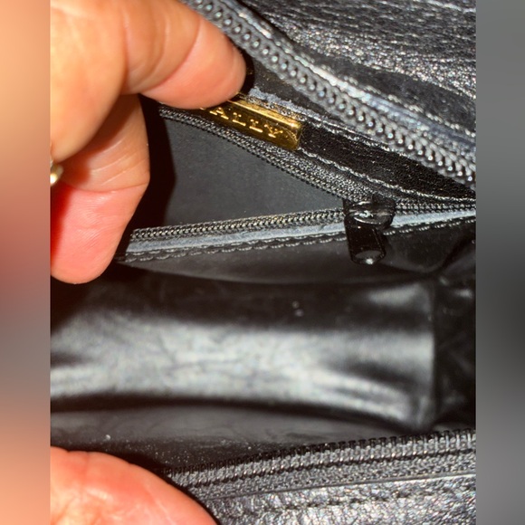 Vintage EUC Bally Black Leather Crossbody Adjustable Bag - Picture 16 of 16